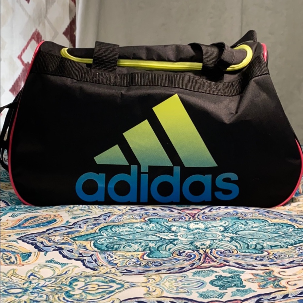 Adidas medium sized duffle bag